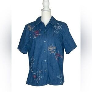 City Blues Koret EUC Denim Floral Embroidered Button Down Shirt Sz L Cottagecore